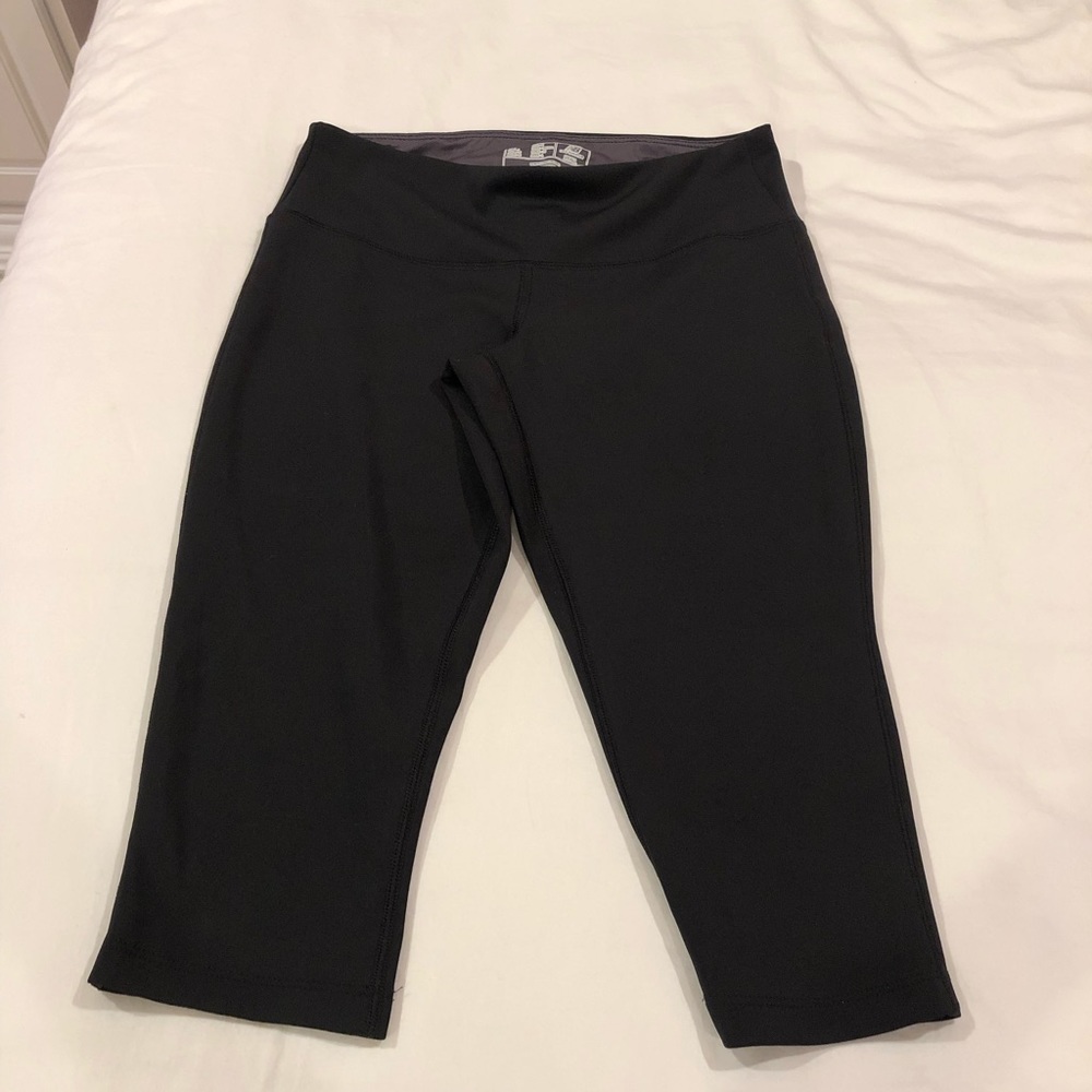 Cropped New Balance Leggings